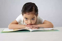 小孩3歲注意力不集中怎么辦？
